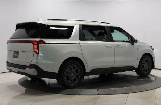 2025 Kia Carnival - Image 4 of 12