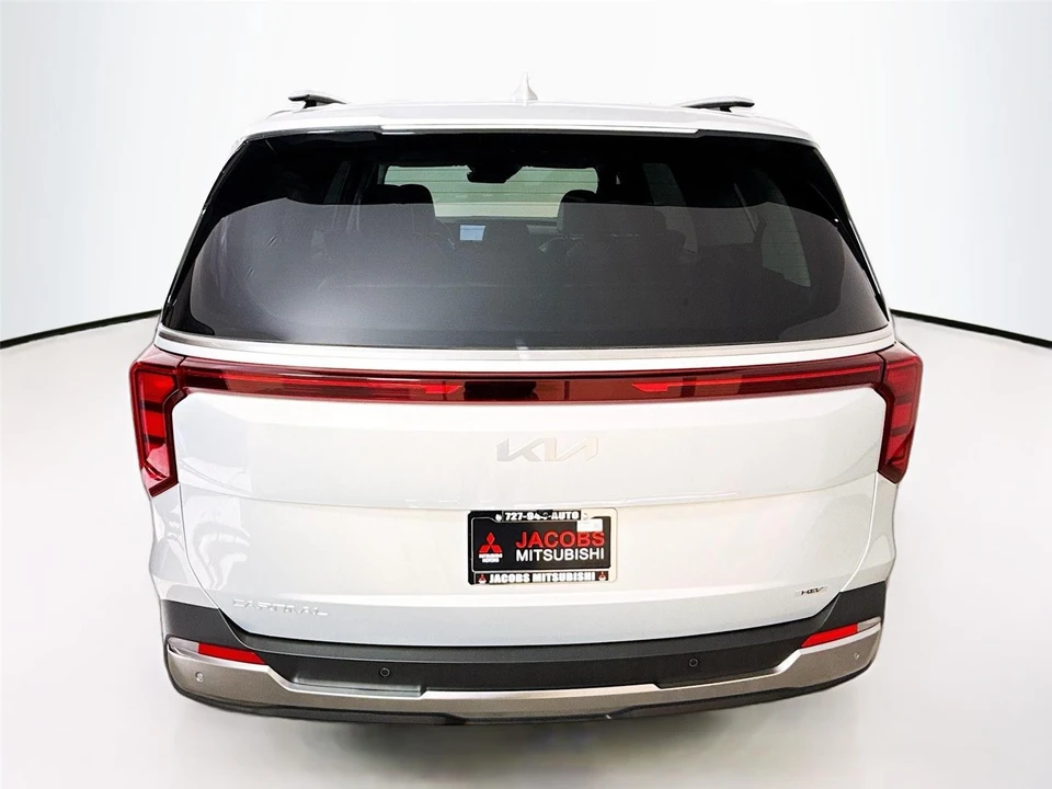 2025 Kia Carnival - Image 6 of 21