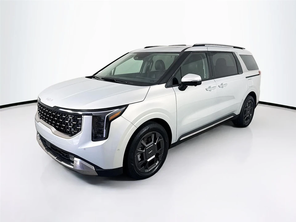 2025 Kia Carnival - Image 3 of 13