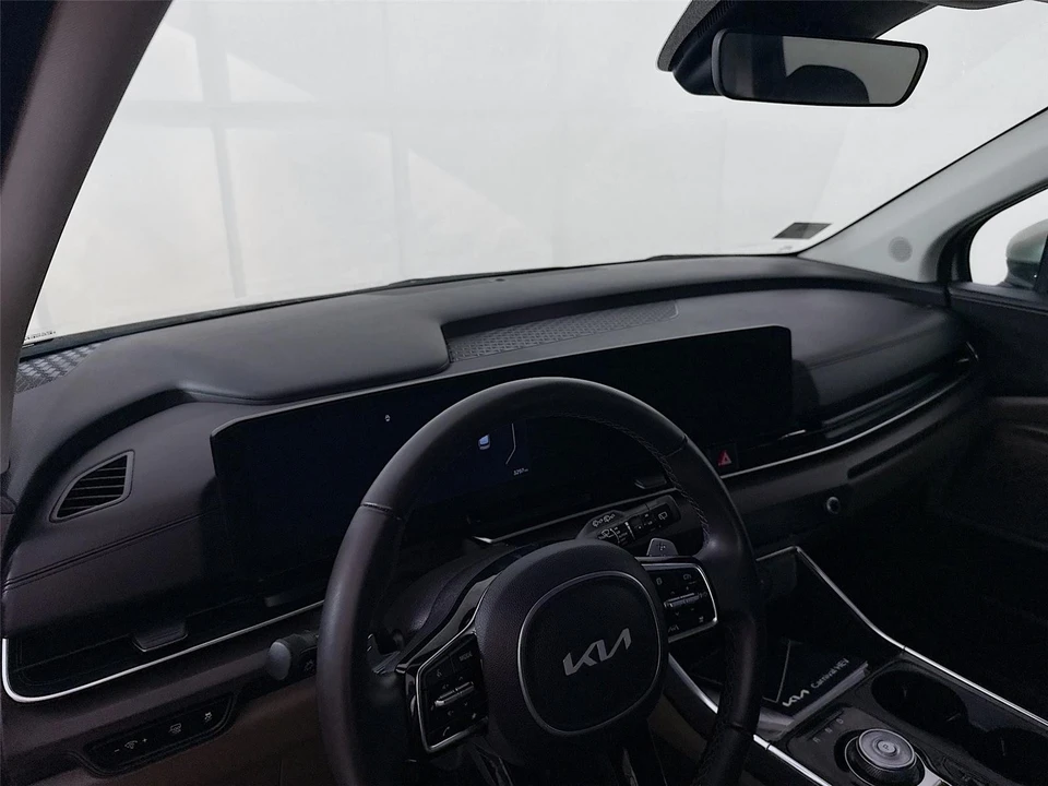 2025 Kia Carnival - Image 6 of 13