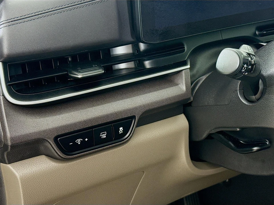 2025 Kia Carnival - Image 7 of 13