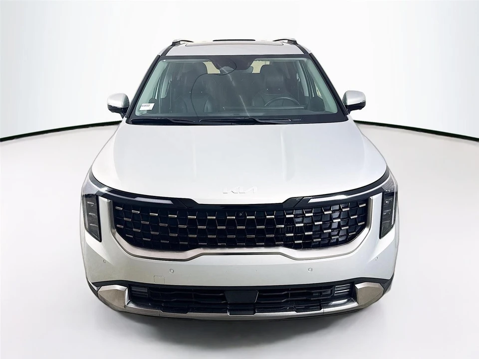 2025 Kia Carnival - Image 2 of 21
