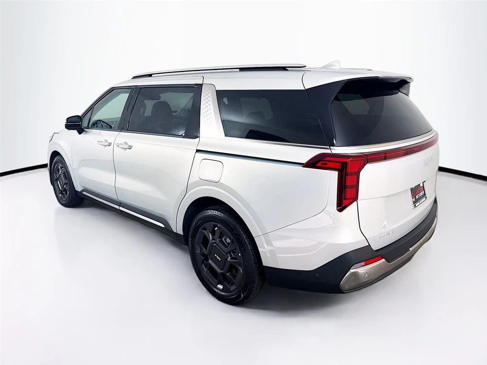 2025 Kia Carnival - Image 5 of 21