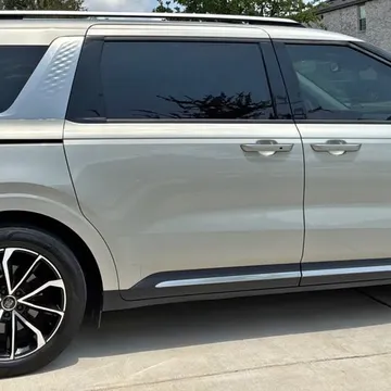 2025 Kia Carnival