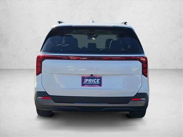 2025 Kia Carnival - Image 7 of 21