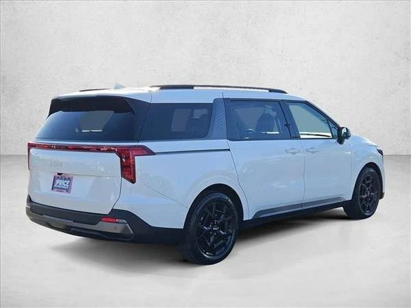 2025 Kia Carnival - Image 5 of 21