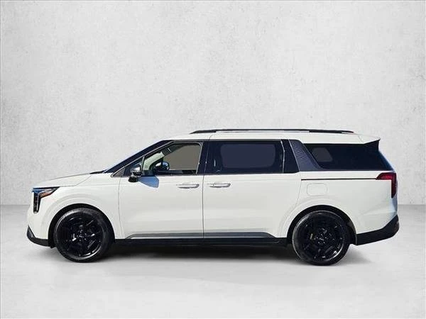 2025 Kia Carnival - Image 9 of 21