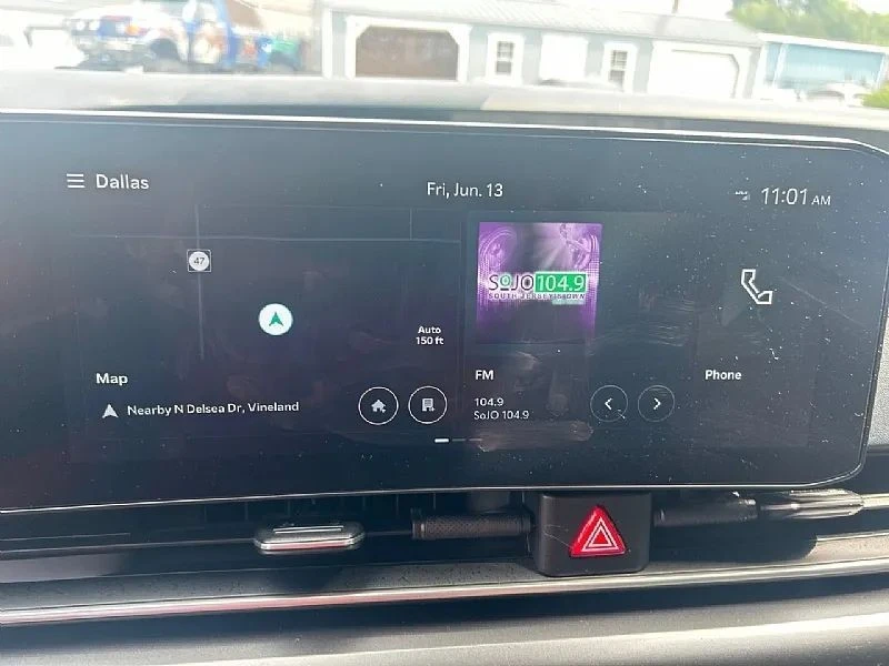 2025 Kia Carnival - Image 10 of 12