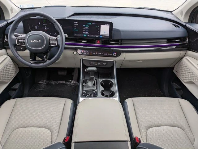 2025 Kia Carnival - Image 11 of 21