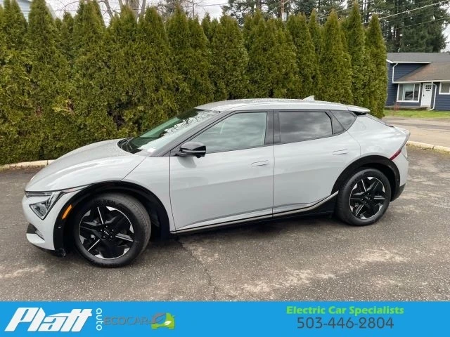 2025 Kia EV6 - Image 4 of 12