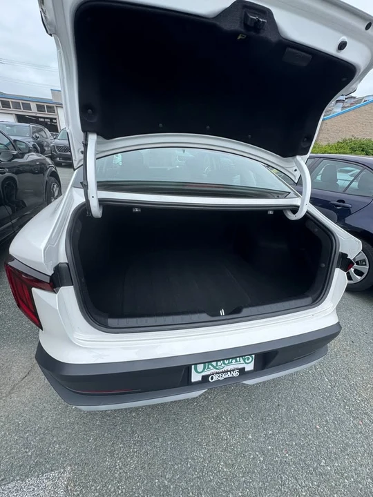 2025 Kia K4 - Image 7 of 9
