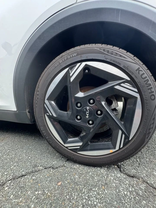 2025 Kia K4 - Image 5 of 9