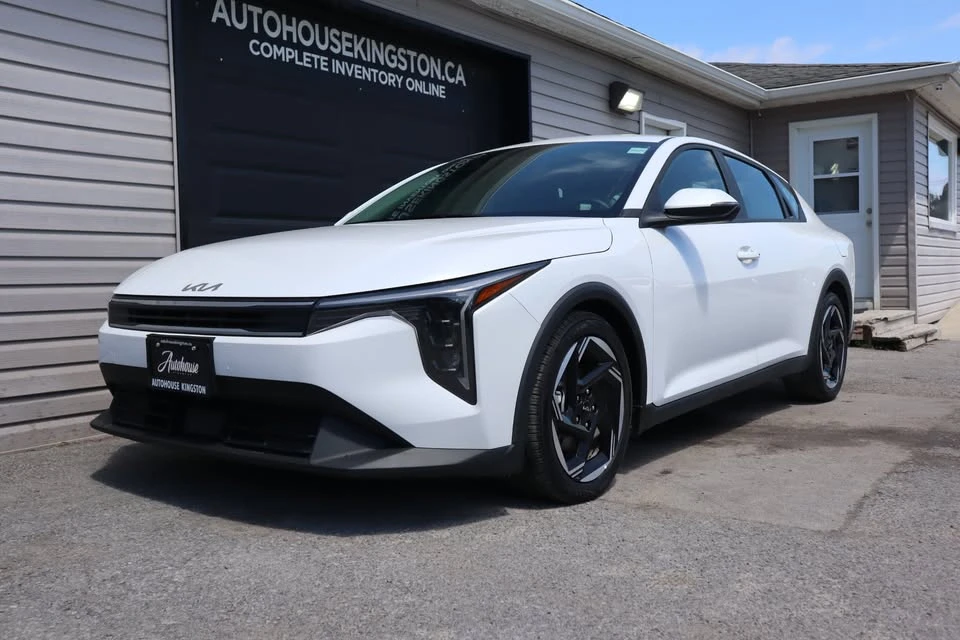2025 Kia K4 - Image 12 of 20