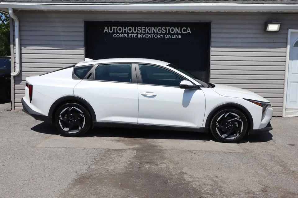 2025 Kia K4 - Image 18 of 20