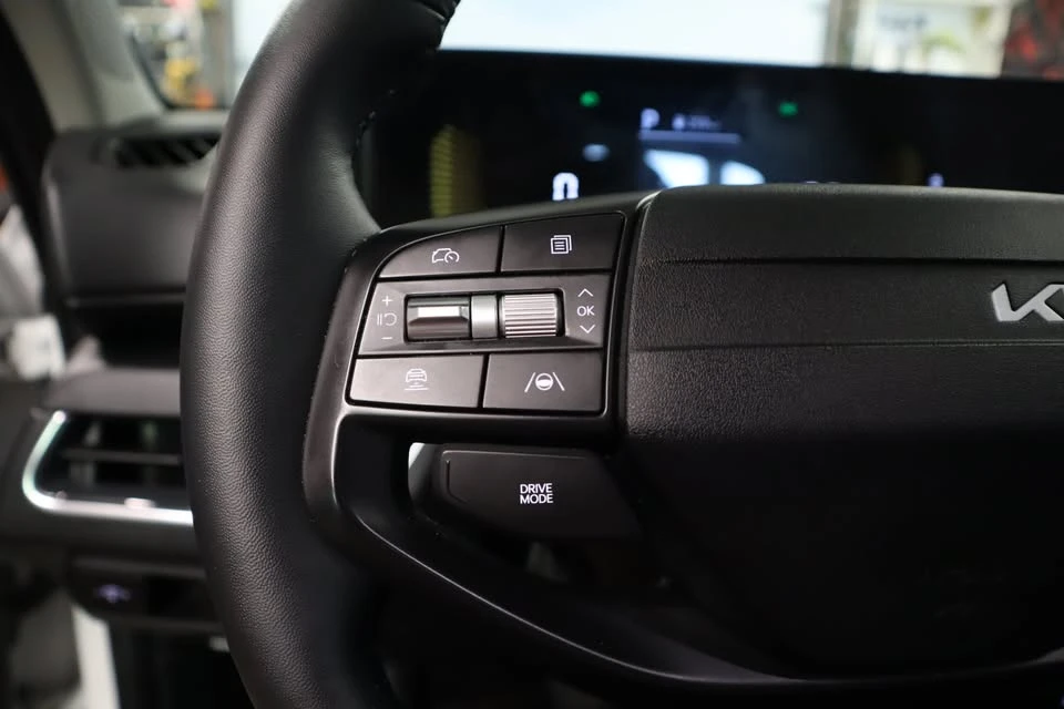 2025 Kia K4 - Image 3 of 20