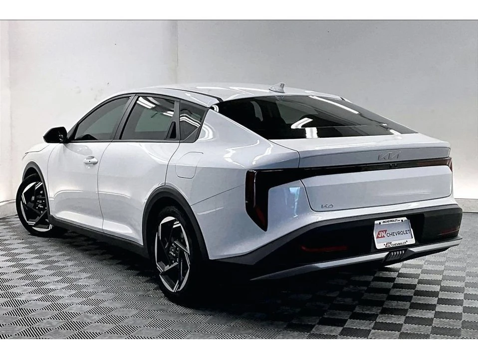 2025 Kia K4 - Image 10 of 20