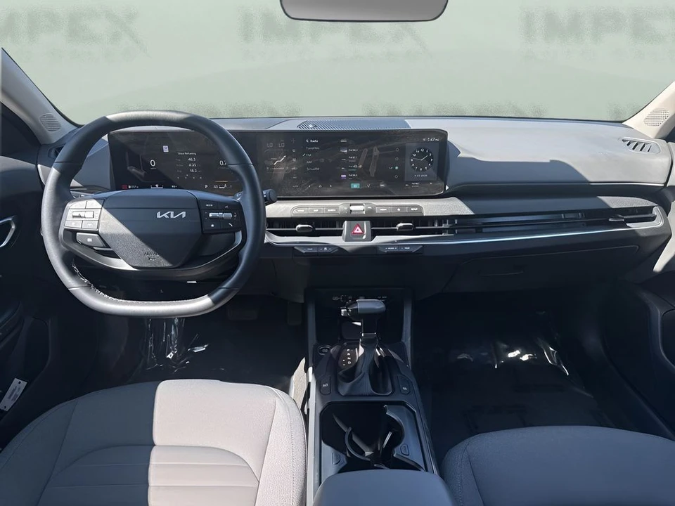 2025 Kia K4 - Image 11 of 21