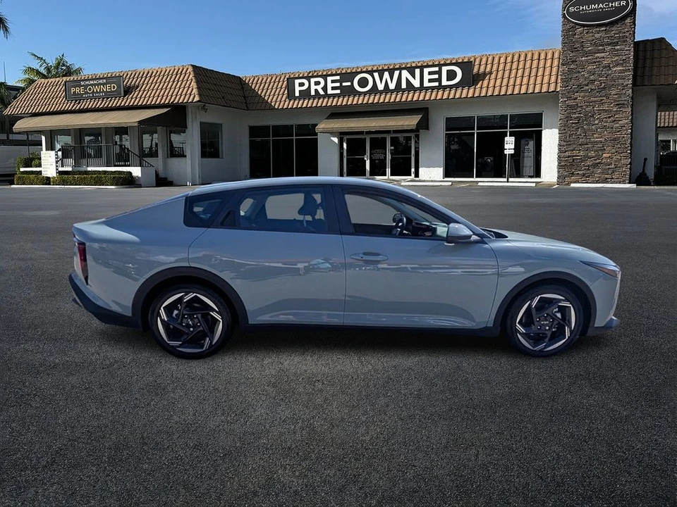 2025 Kia K4 - Image 8 of 21