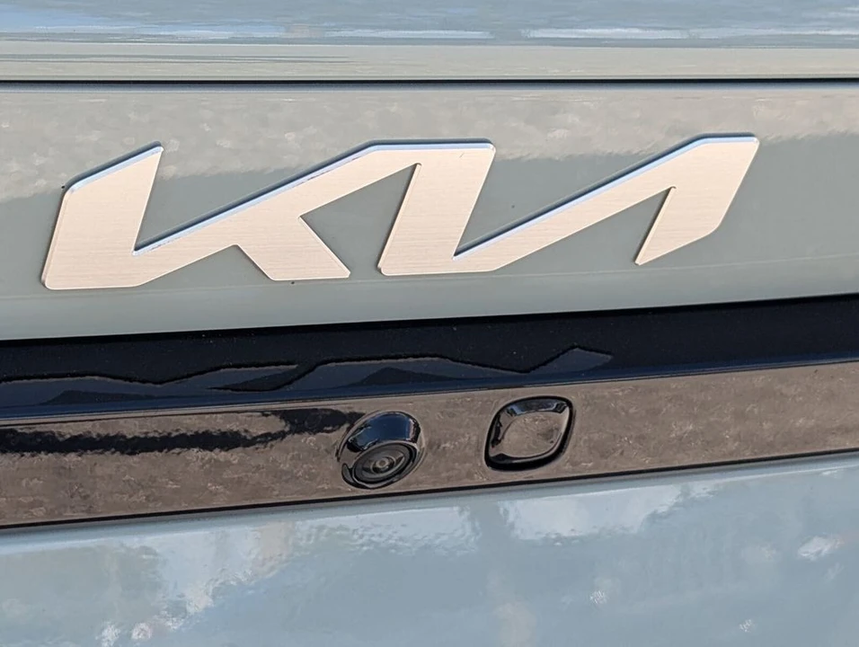 2025 Kia K4 - Image 16 of 21