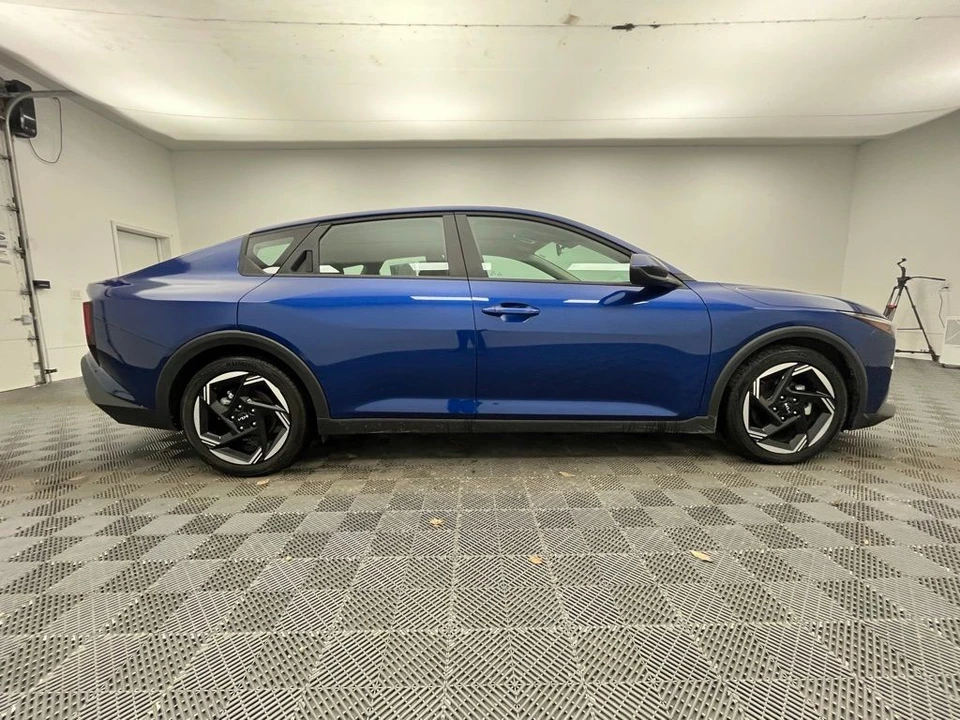 2025 Kia K4 - Image 6 of 12