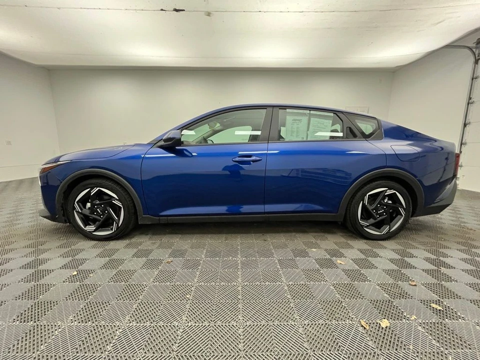 2025 Kia K4 - Image 11 of 12