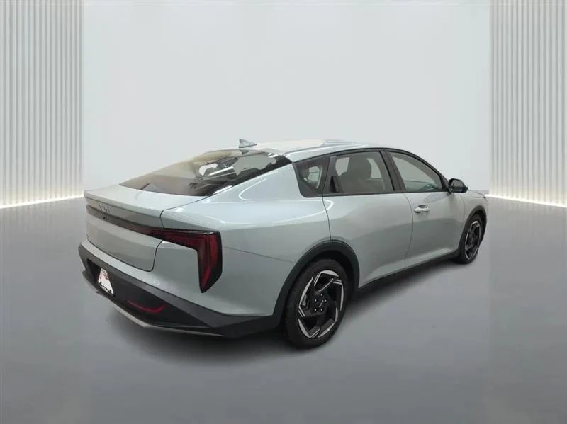 2025 Kia K4 - Image 5 of 12