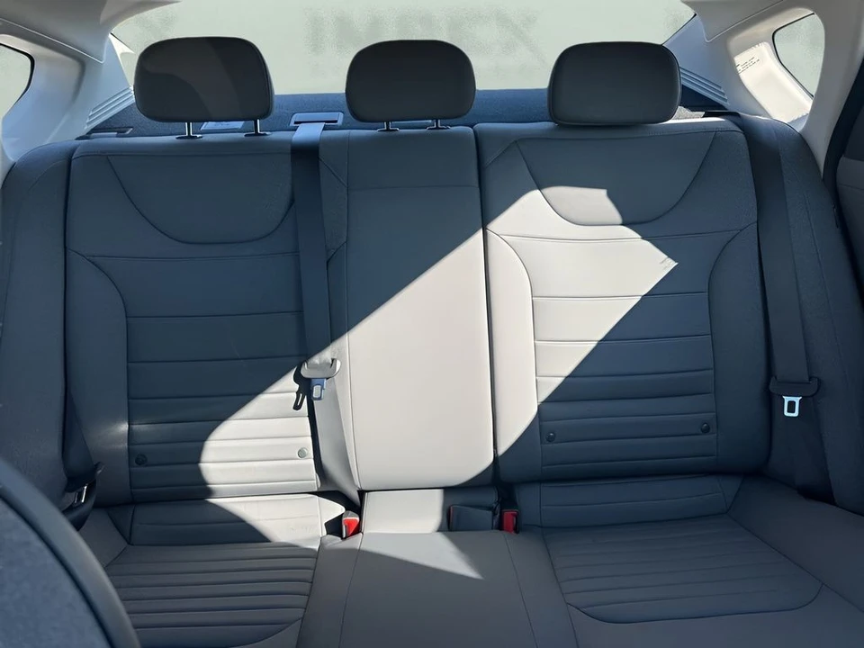 2025 Kia K4 - Image 10 of 12