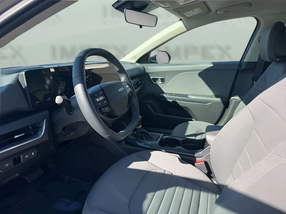 2025 Kia K4 - Image 9 of 21