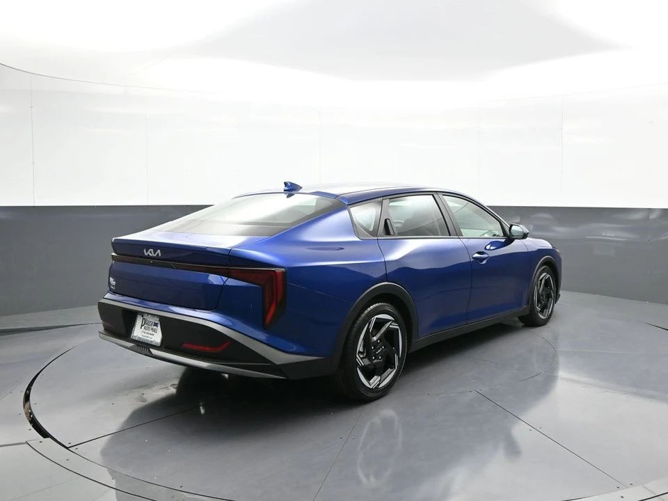 2025 Kia K4 - Image 6 of 12