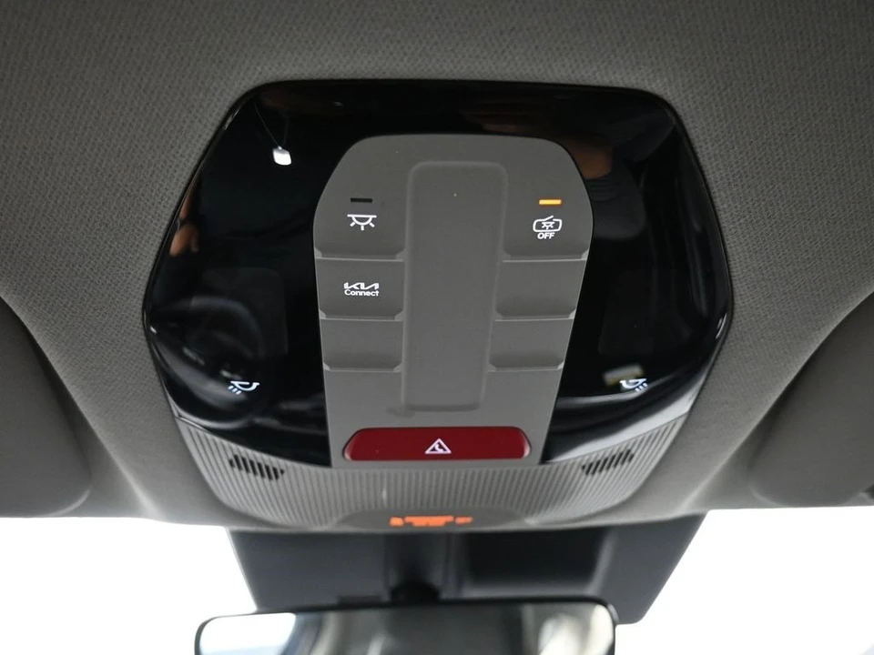 2025 Kia K4 - Image 17 of 21
