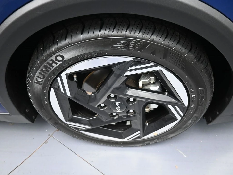 2025 Kia K4 - Image 13 of 21