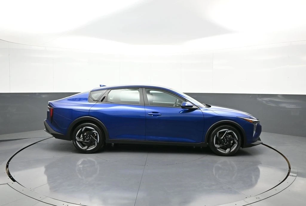 2025 Kia K4 - Image 5 of 12