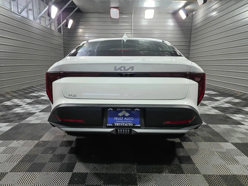 2025 Kia K4 - Image 6 of 12