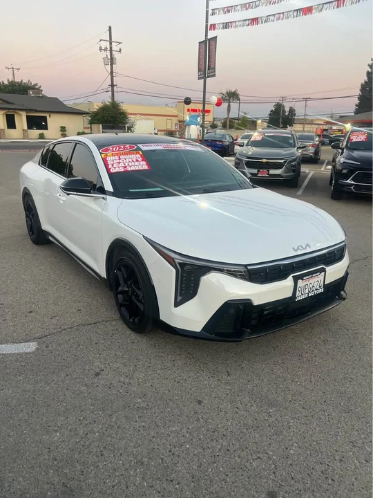 2025 Kia K4 - Image 3 of 12