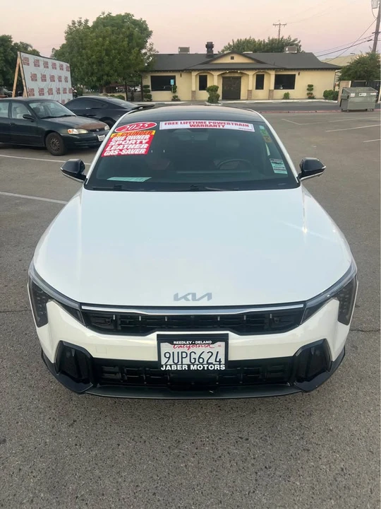 2025 Kia K4 - Image 2 of 12