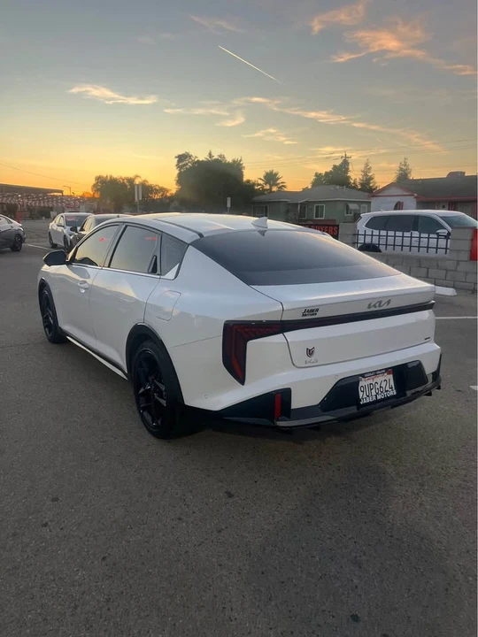 2025 Kia K4 - Image 5 of 12