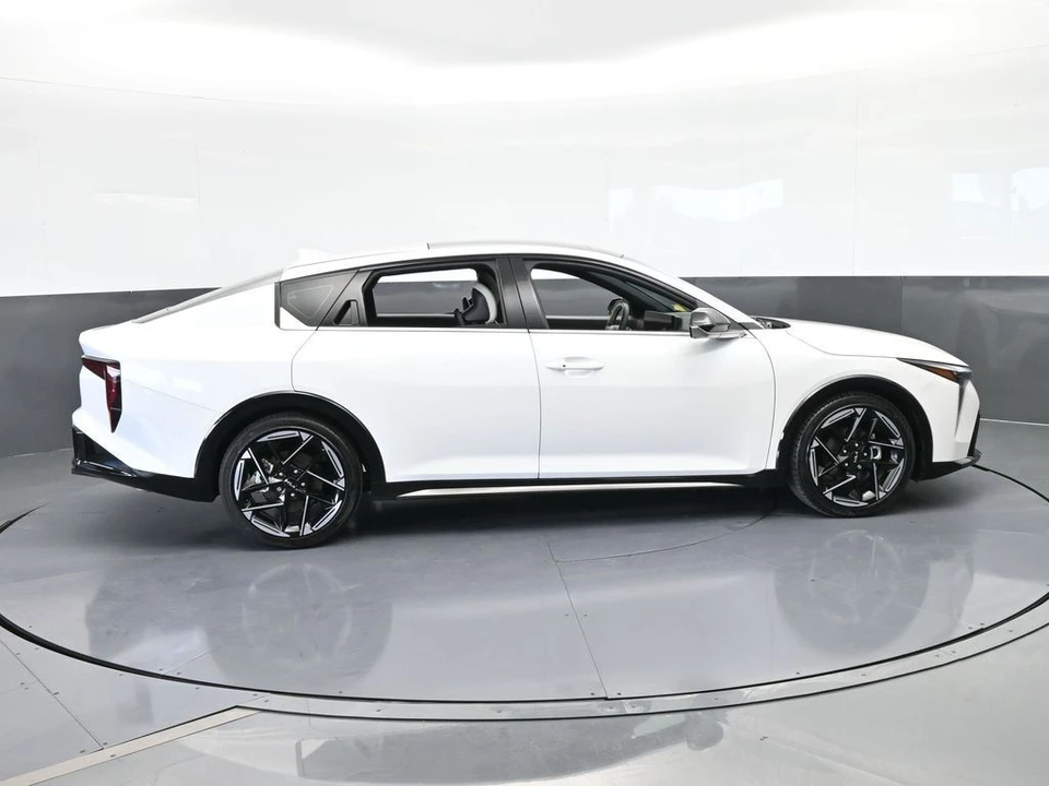2025 Kia K4 - Image 7 of 12