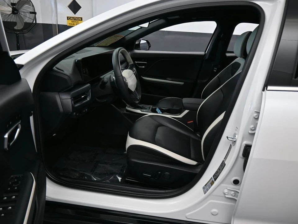 2025 Kia K4 - Image 12 of 12