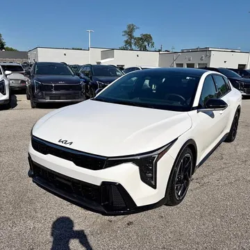 2025 Kia K4 GT-Line