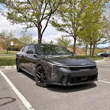 2025 Kia K4 GT-Line