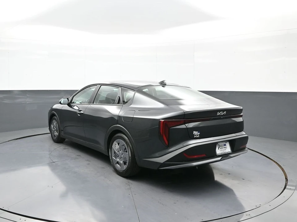 2025 Kia K4 - Image 8 of 12