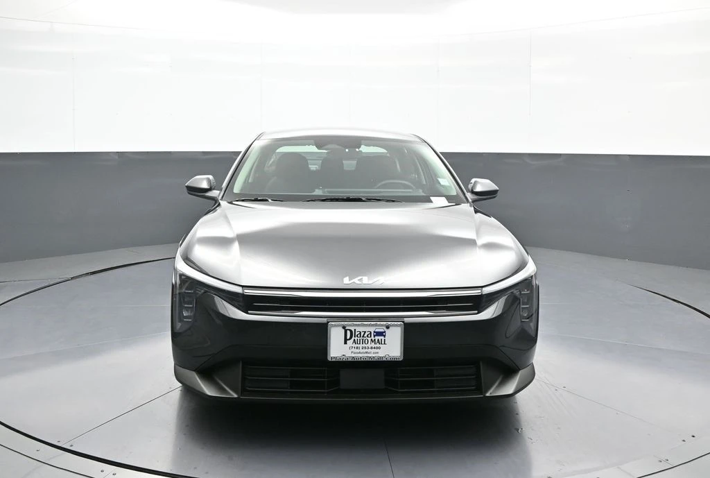 2025 Kia K4 - Image 2 of 12