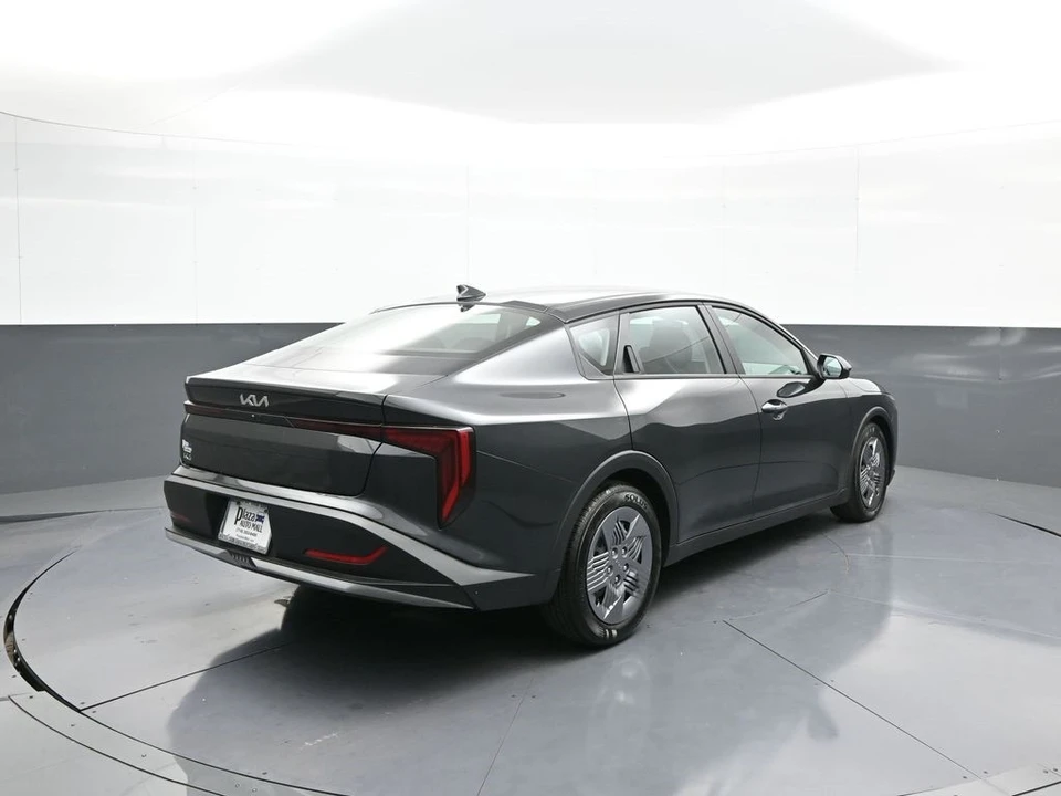 2025 Kia K4 - Image 6 of 12