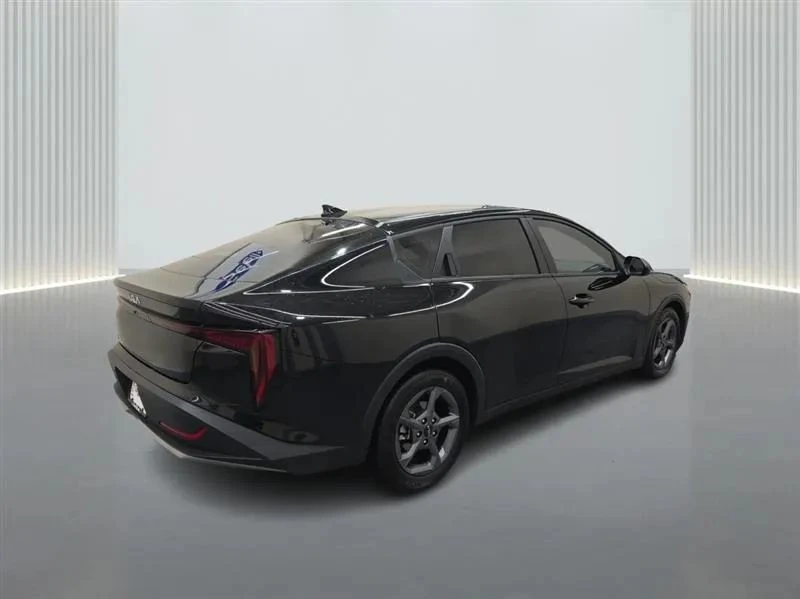 2025 Kia K4 - Image 5 of 12