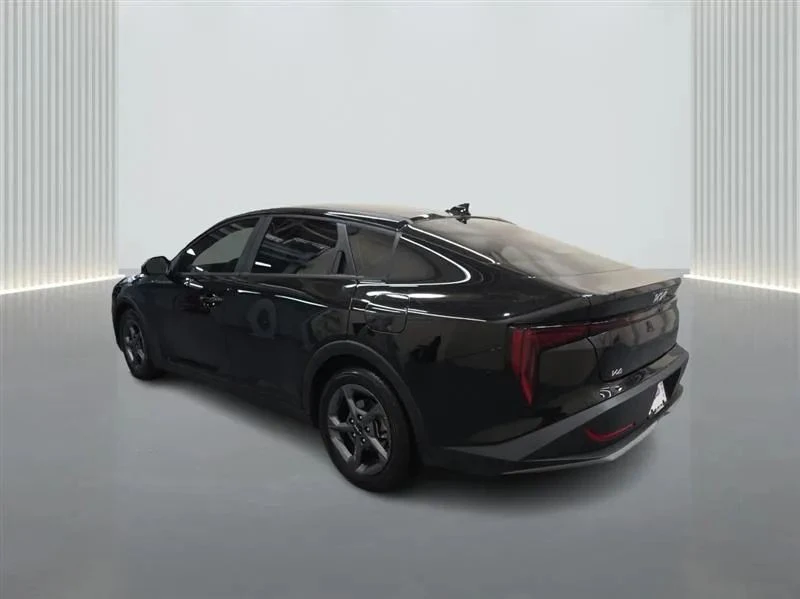 2025 Kia K4 - Image 3 of 12