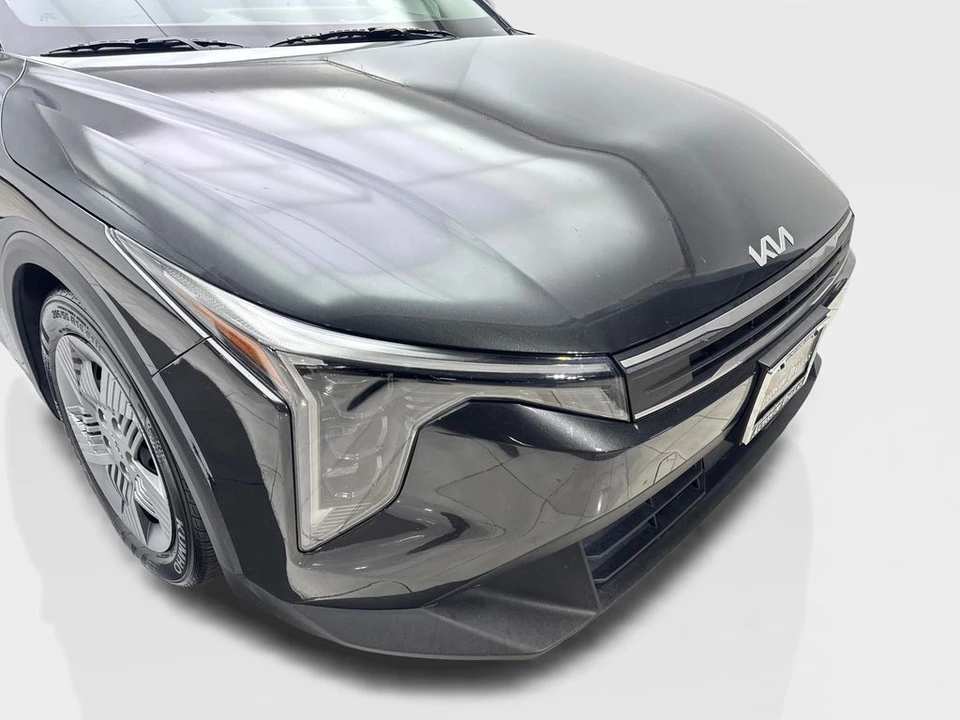 2025 Kia K4 - Image 17 of 21