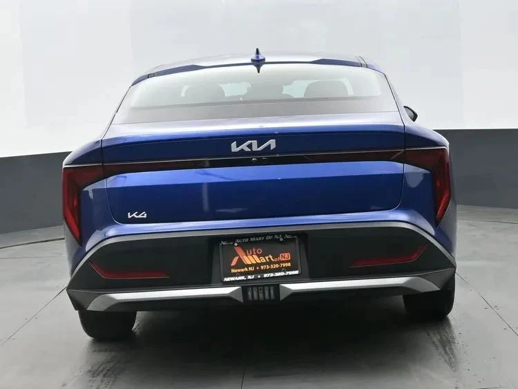 2025 Kia K4 - Image 8 of 12