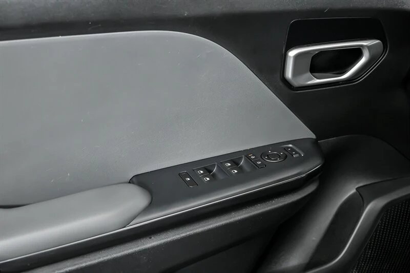 2025 Kia K4 - Image 15 of 21