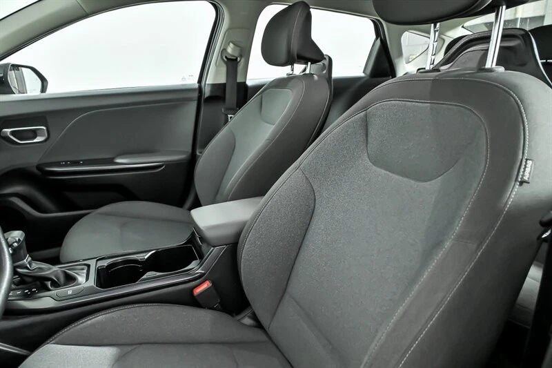 2025 Kia K4 - Image 18 of 21
