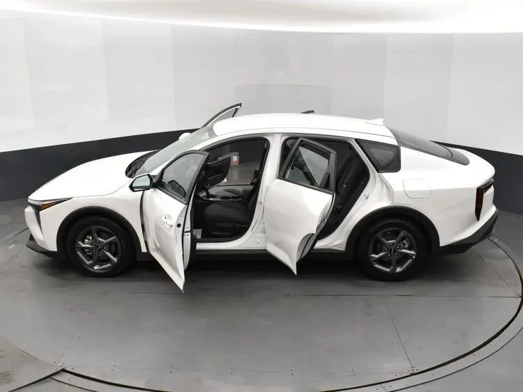 2025 Kia K4 - Image 7 of 12
